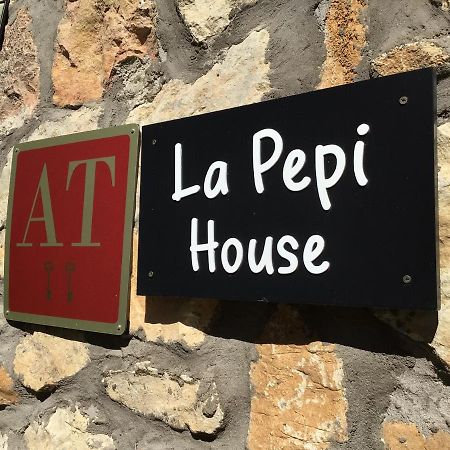 La Pepi House Otel Arcones Dış mekan fotoğraf