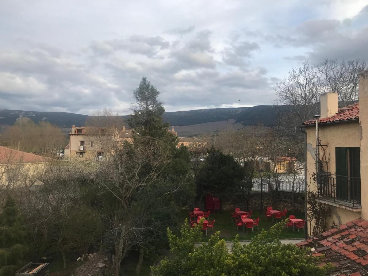 La Pepi House Otel Arcones Dış mekan fotoğraf